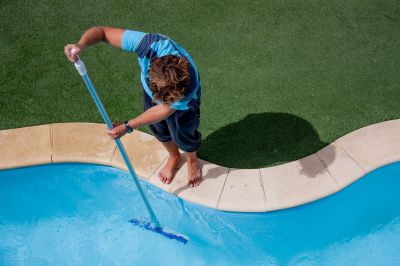 Keep Your Swimming Pool Clean and Safe!